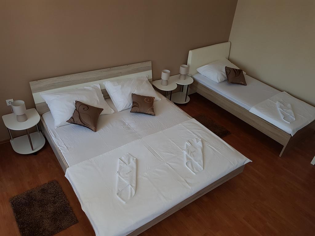 Hostel Morcic Риека Экстерьер фото