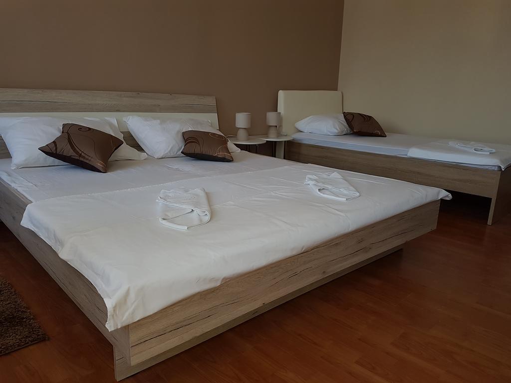 Hostel Morcic Риека Экстерьер фото